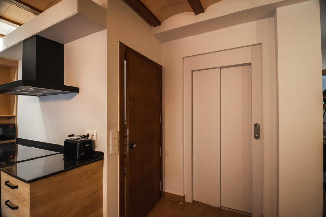 Cal Negret Rural Apartments Alos de Balaguer Esterno foto