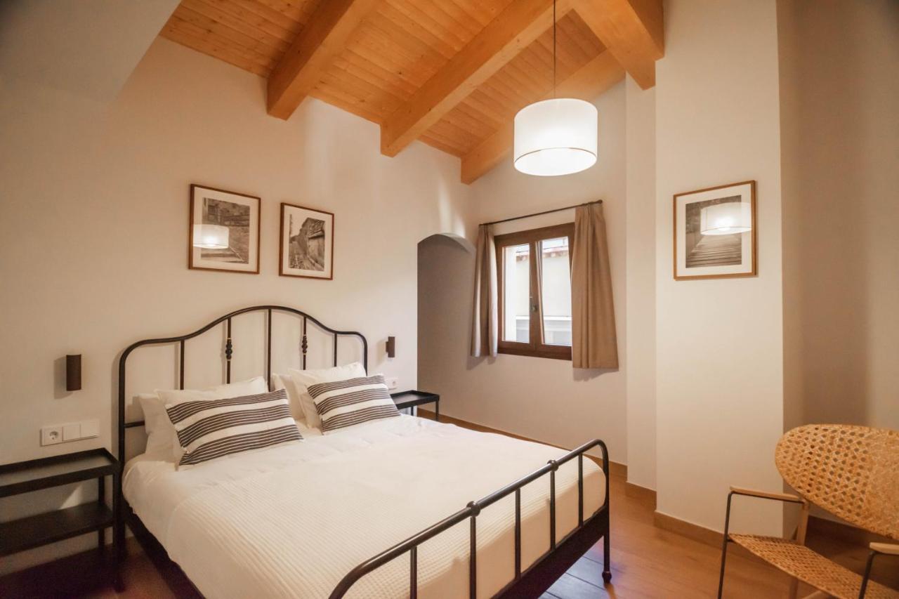 Cal Negret Rural Apartments Alos de Balaguer Esterno foto
